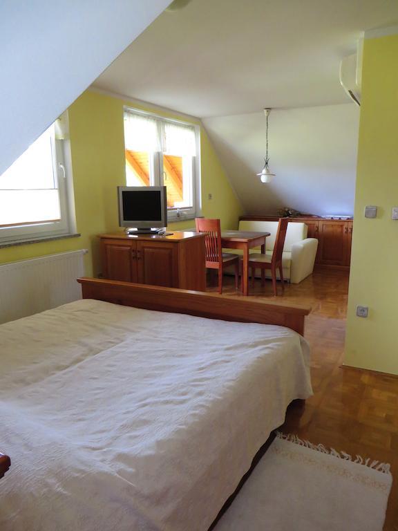 Sostanj Country House Apat חדר תמונה